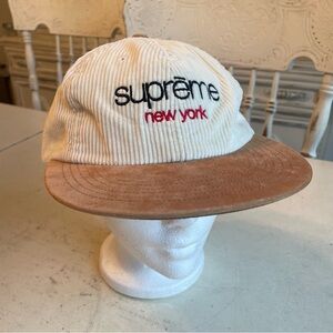 BNWT Supreme Classic Logo Corduroy 6 Panel Off White